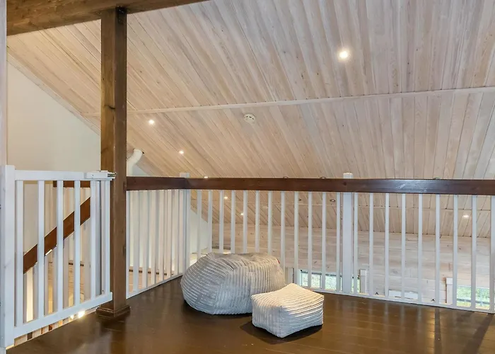 Atrin Suvanto A By Interhome 레비